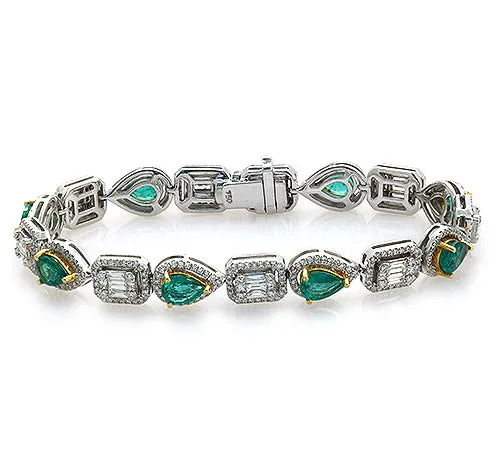 Emerald Pear-Shape & Baguette Cut Diamond in 18k White Gold Bracelet
