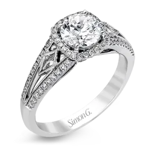 Engagement Ring in 18k Gold with Diamonds