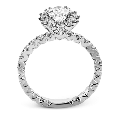Engagement Ring in 18k Gold with Diamonds