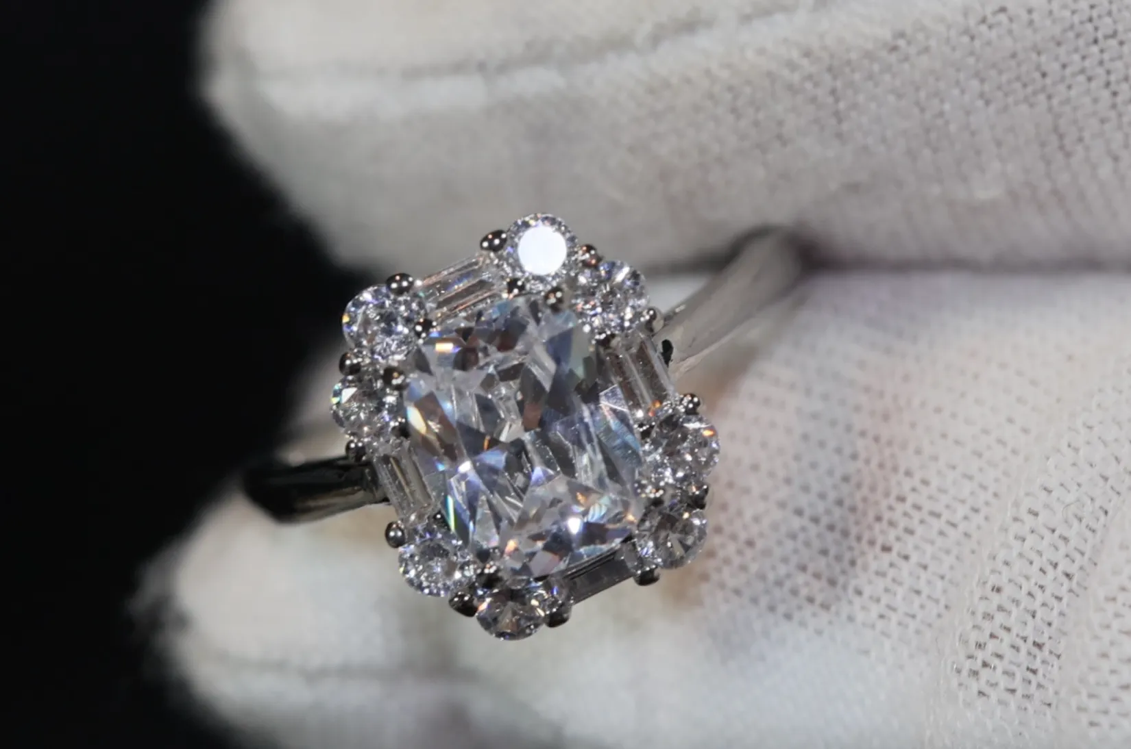 Engagement Ring | Promise Ring | Engagement Rings