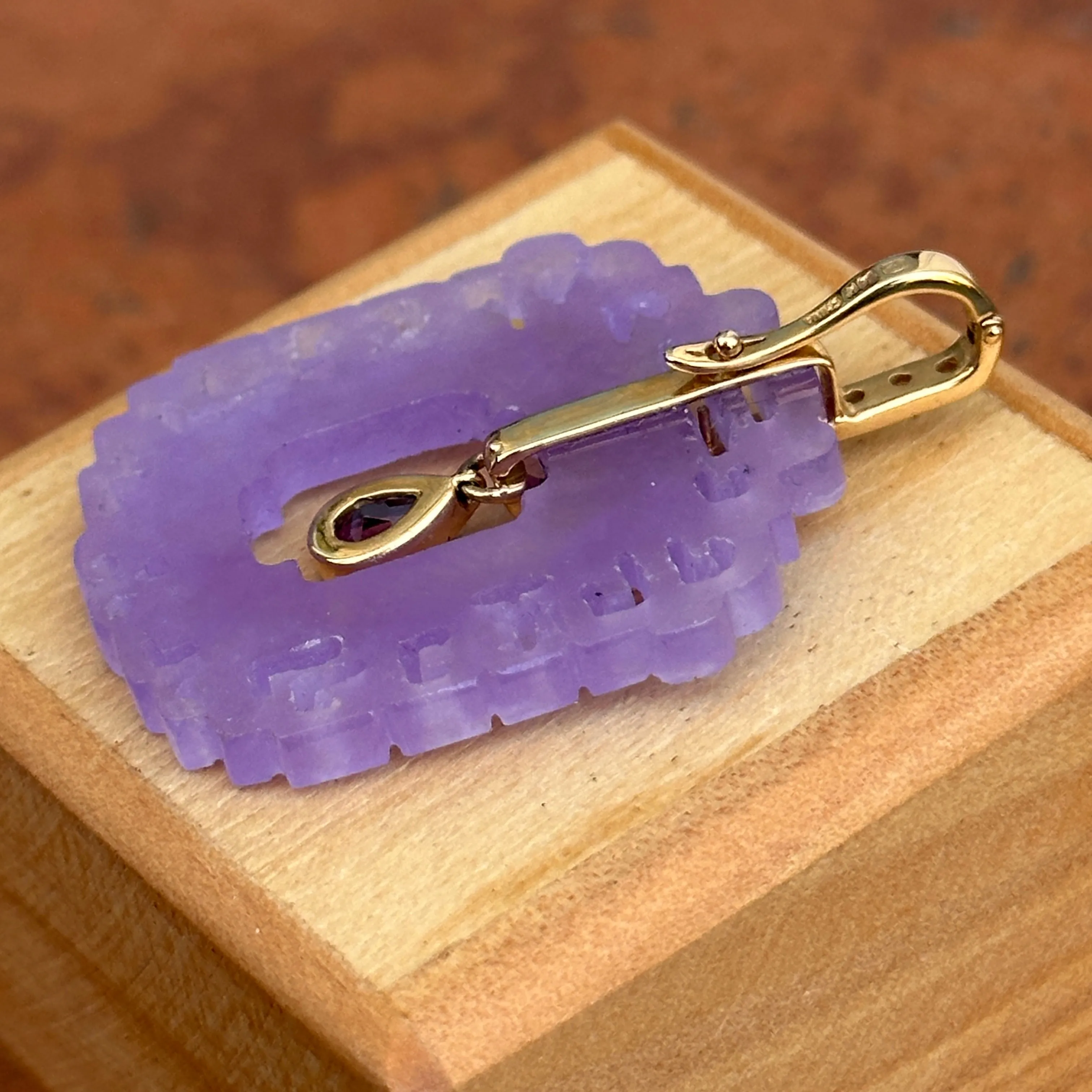 Estate 14KT Yellow Gold Carved Purple Jadeite, Amethyst   Diamond Pendant