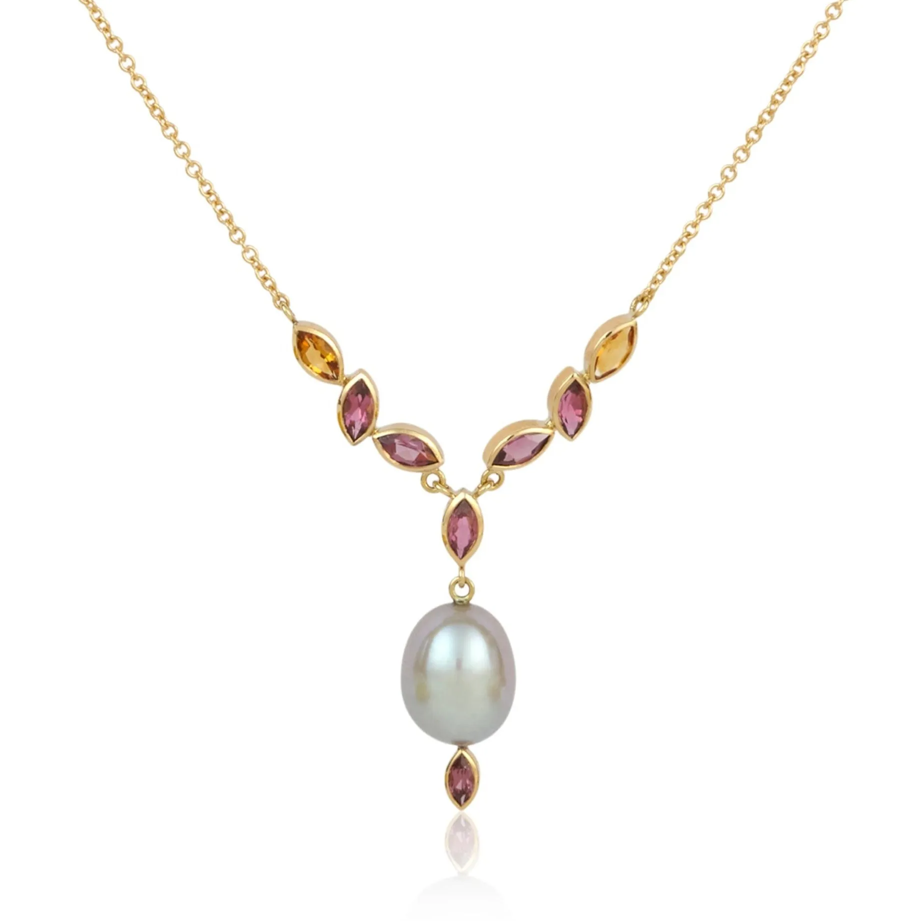 falling leaves pearl necklace