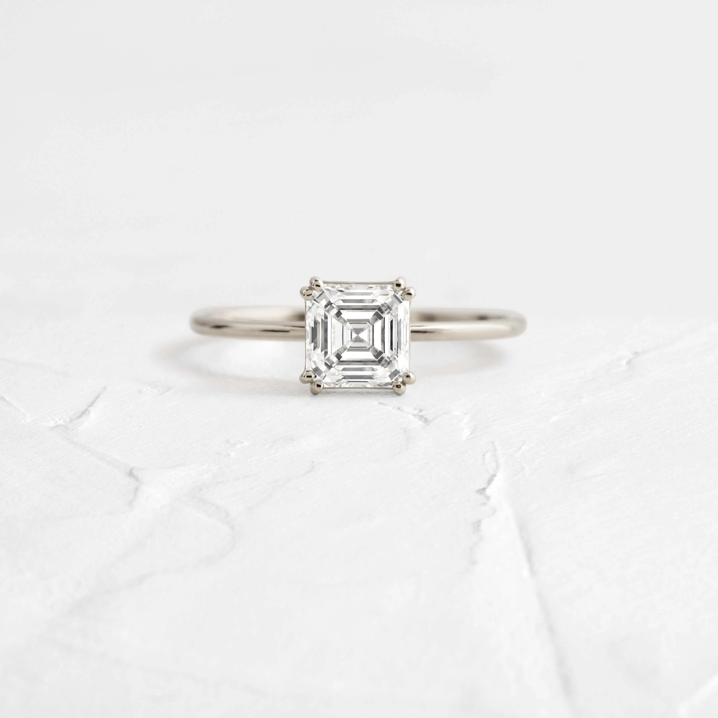 Filament Ring, Asscher Cut