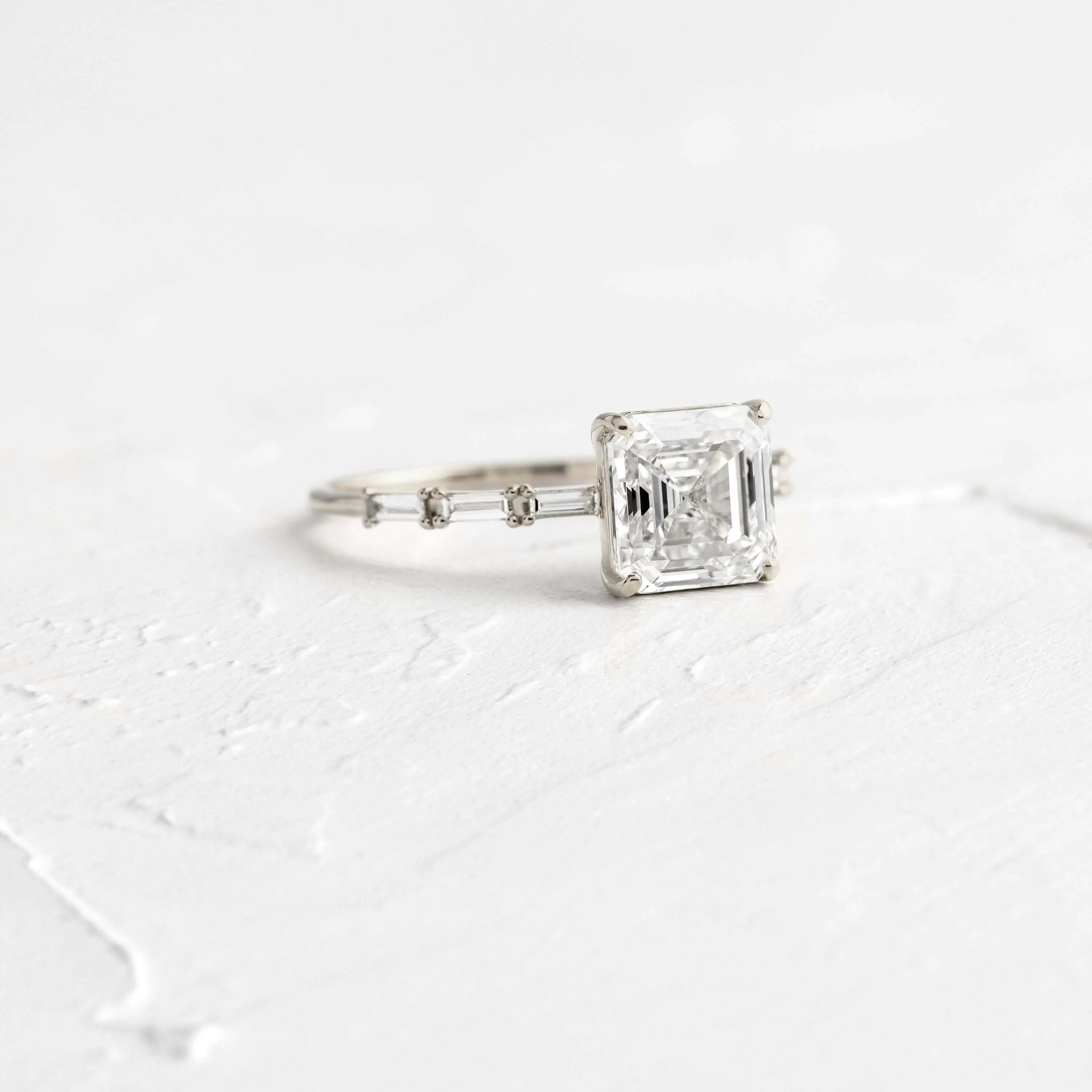 Fluency Ring, Asscher Cut