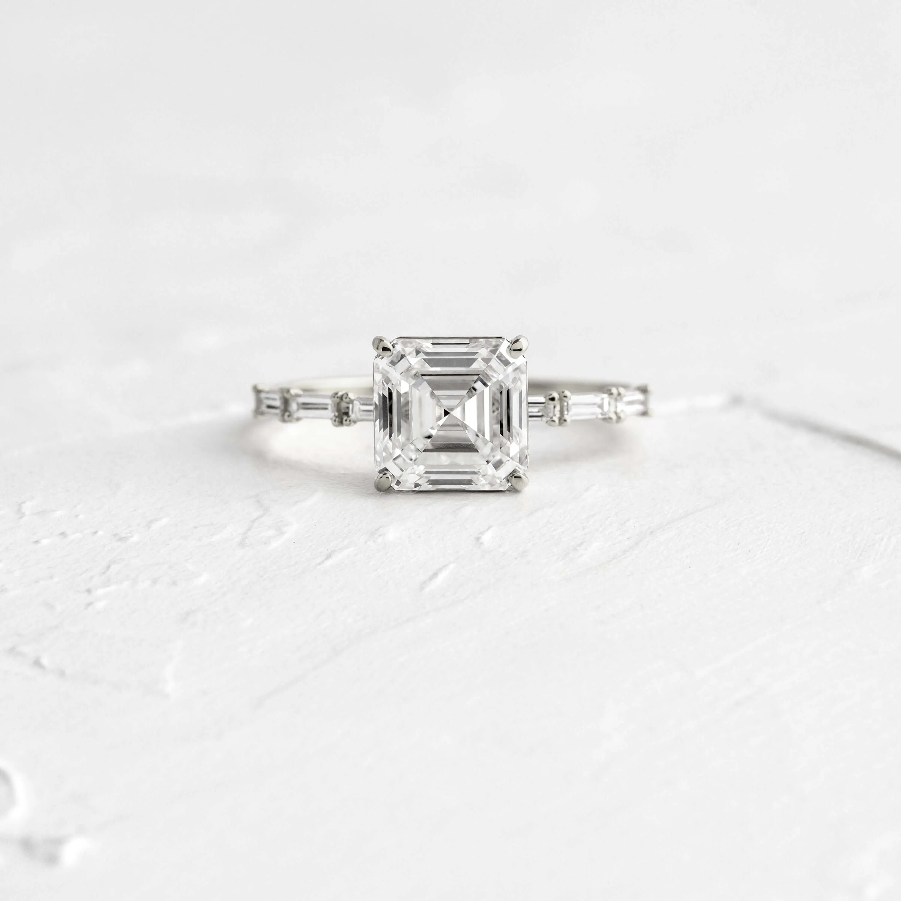 Fluency Ring, Asscher Cut