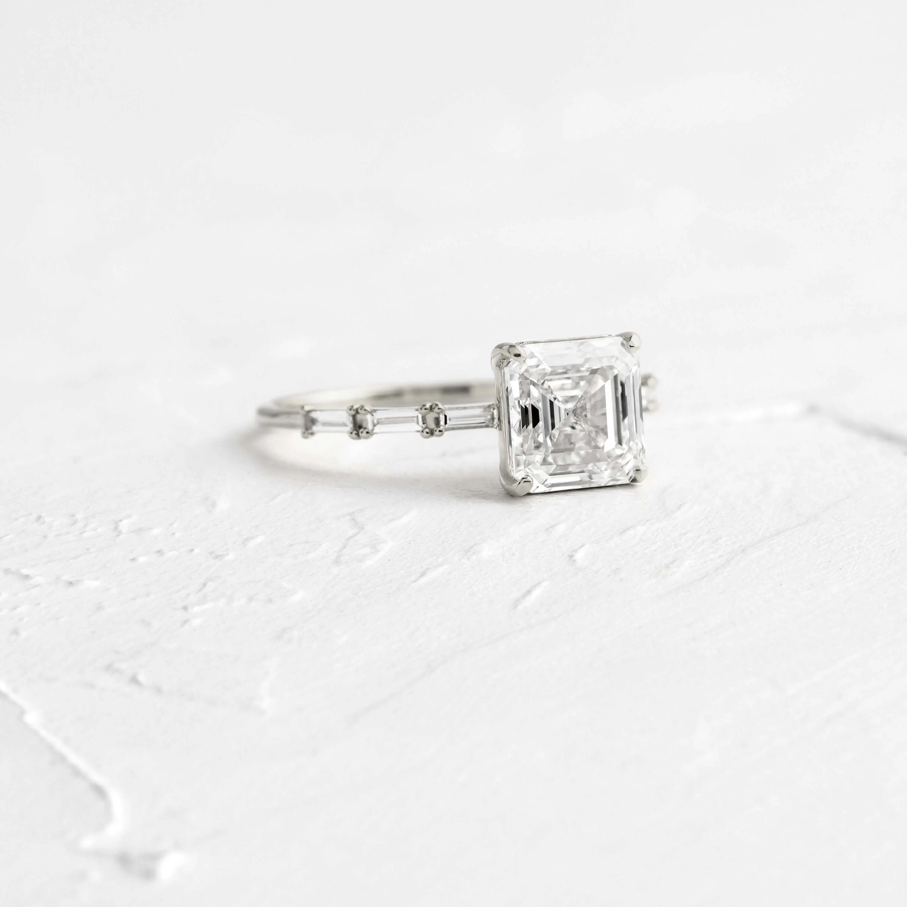 Fluency Ring, Asscher Cut