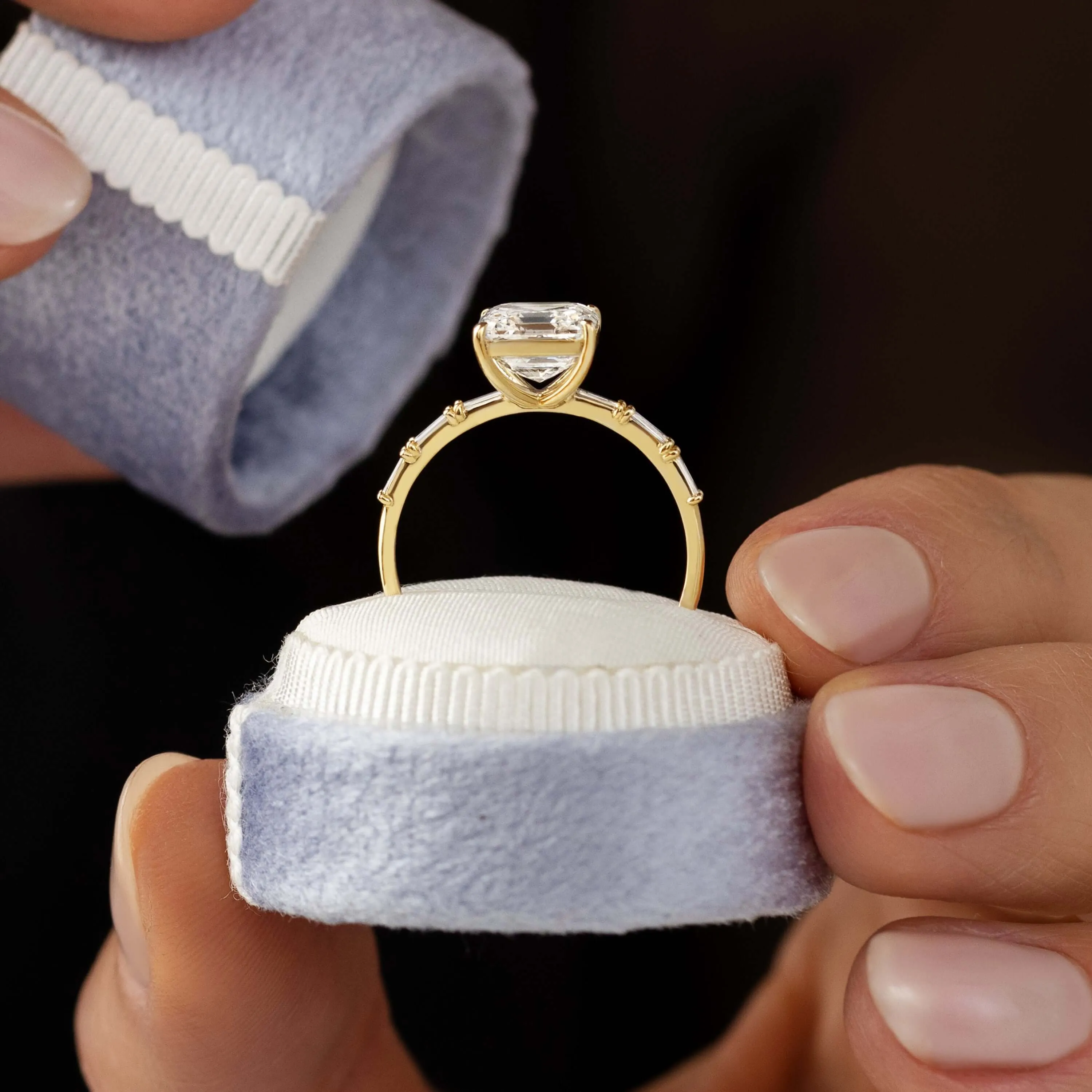 Fluency Ring, Asscher Cut