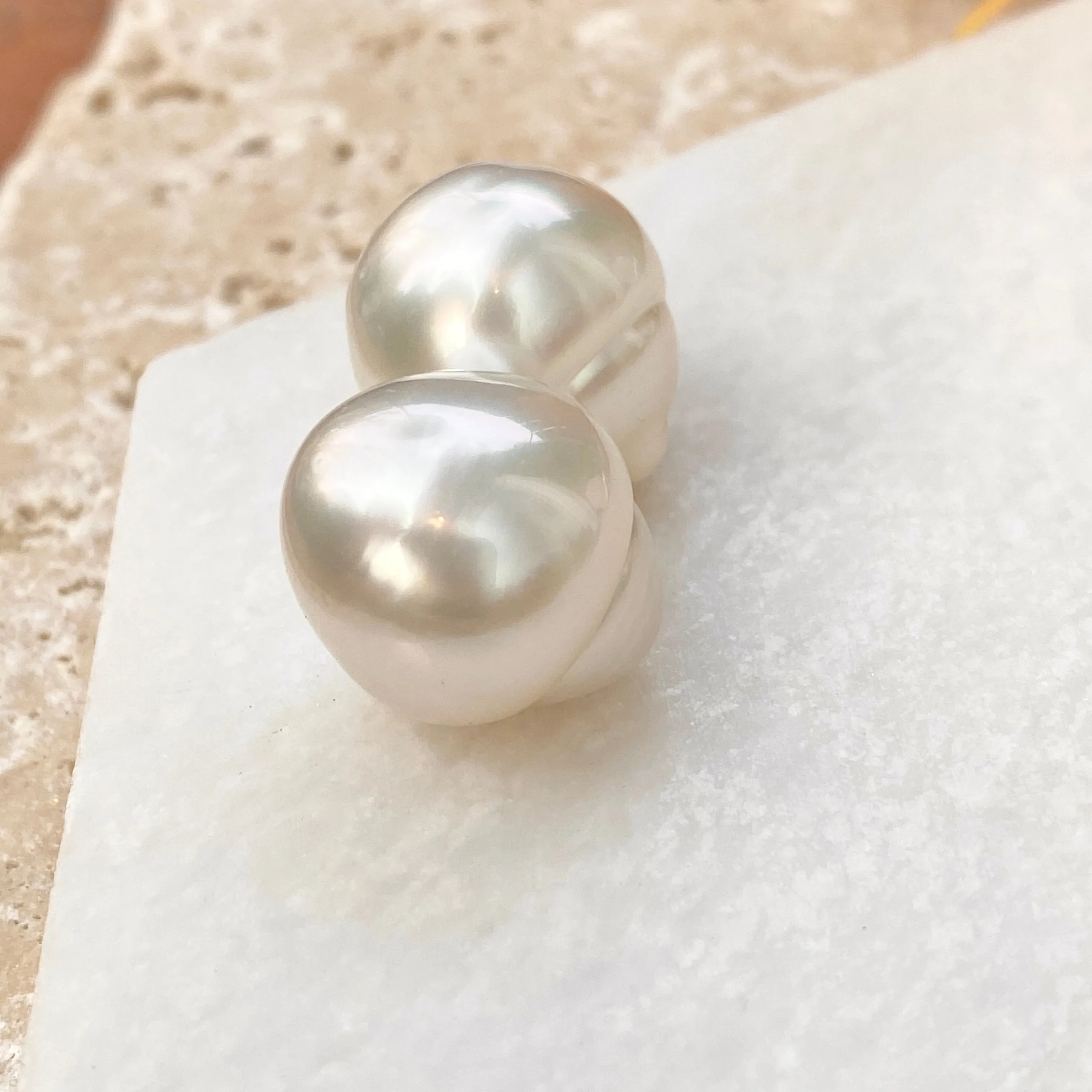 Genuine Paspaley South Sea Loose Pearl Pair "Fine" Quality 15mm