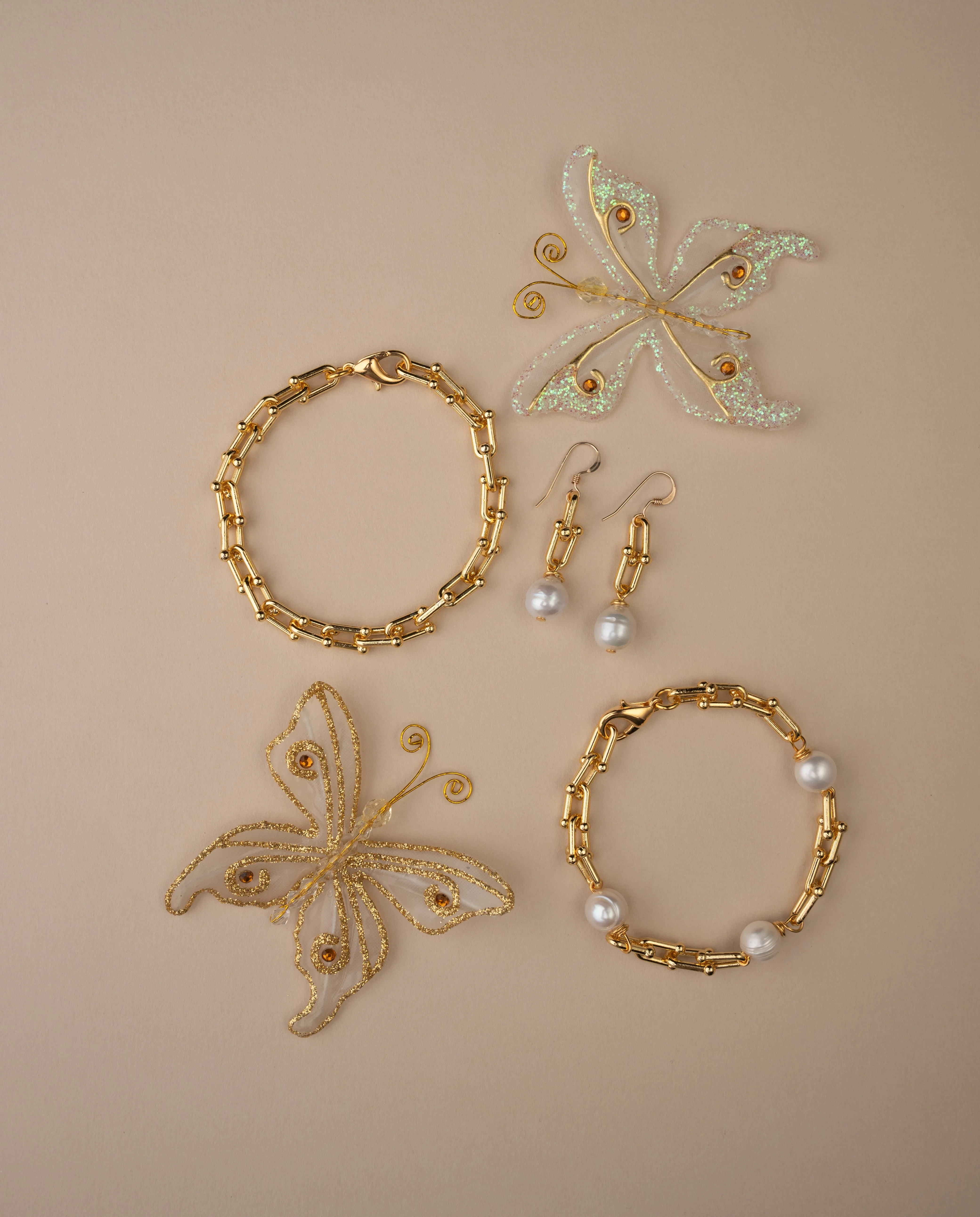 Gold Horsebit Chain Collection