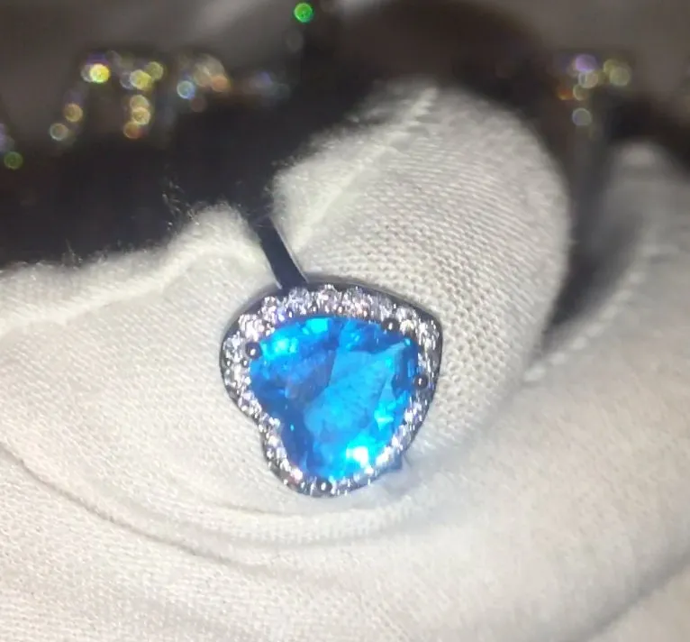 Heart Ring | Blue Diamond Ring | Heart Rings | Heart Shape Ring | Diamond Heart Ring | Heart Ring with Diamonds | Aquamarine Diamond Ring
