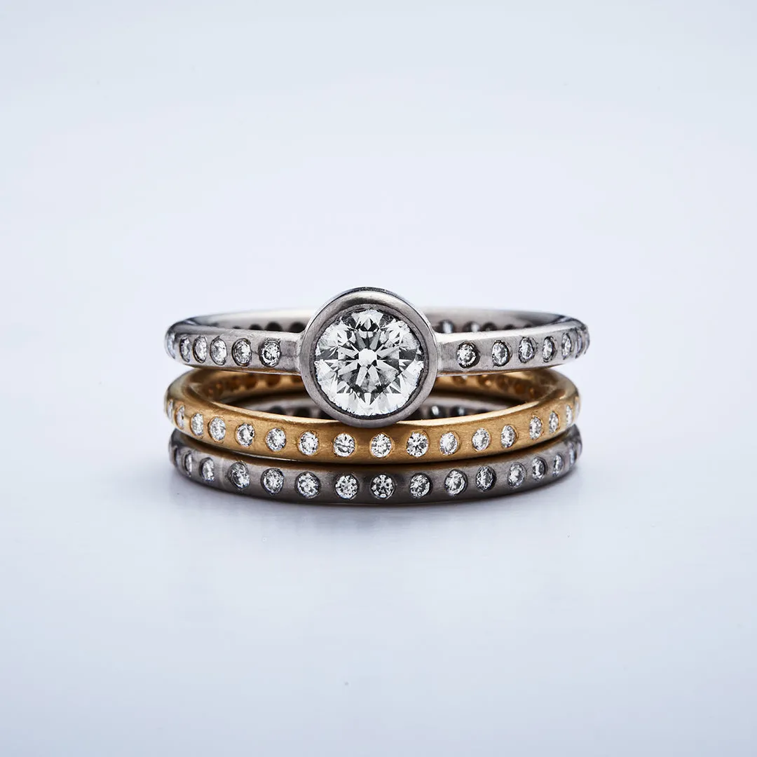 Hoopstock Round Diamond Ring in 18K Alpine Gold