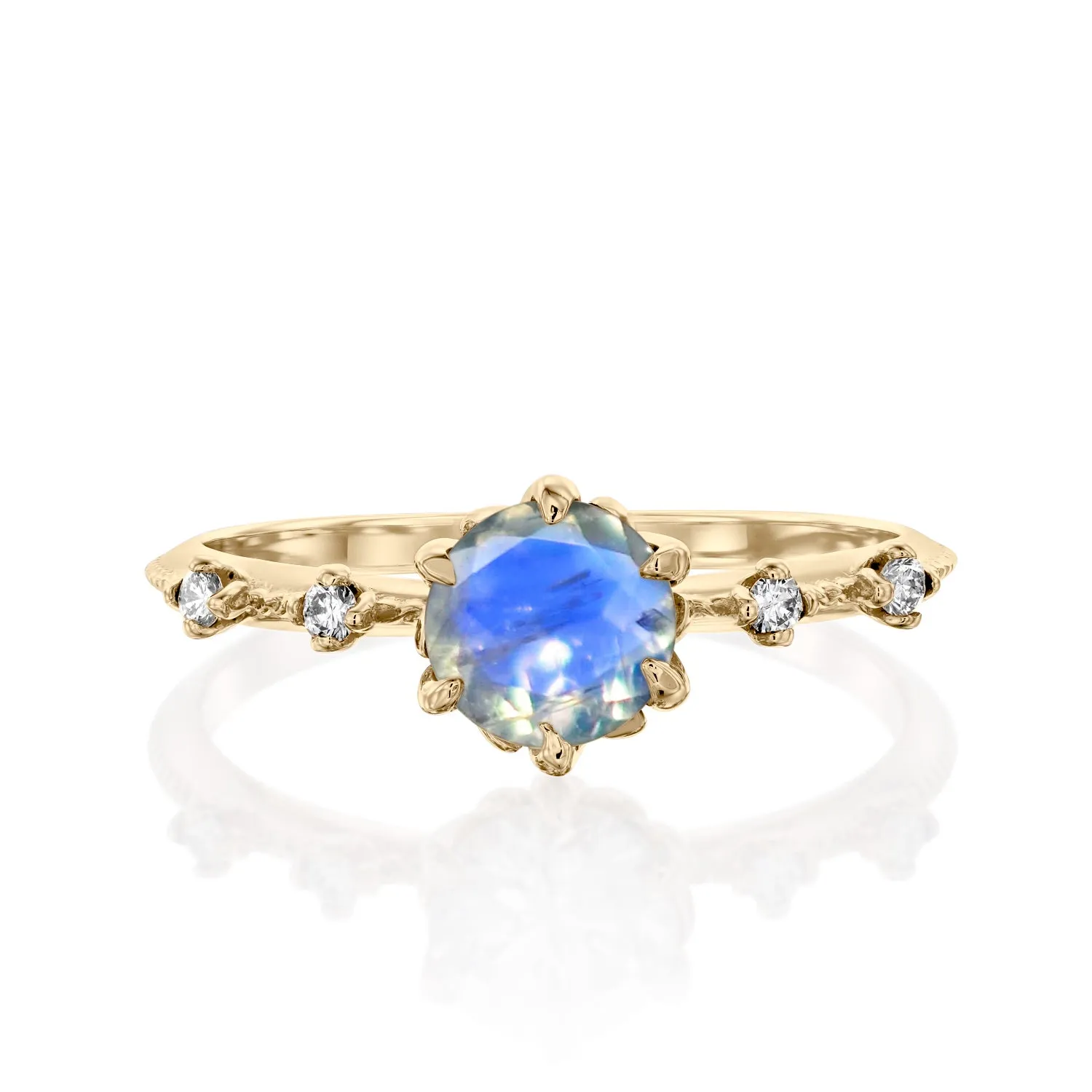 Lilly | Moonstone