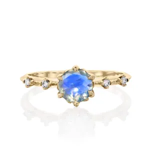 Lilly | Moonstone