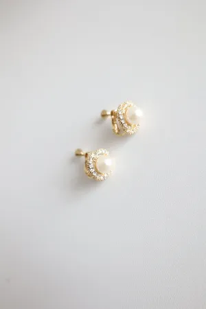 Lyla Pearl Clip On Earrings