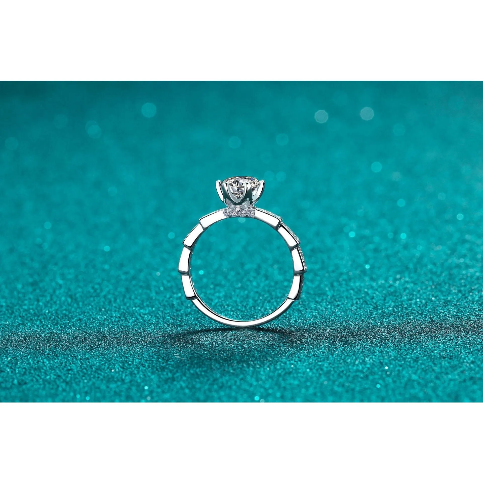 Moissanite Engagement Rings-RM013