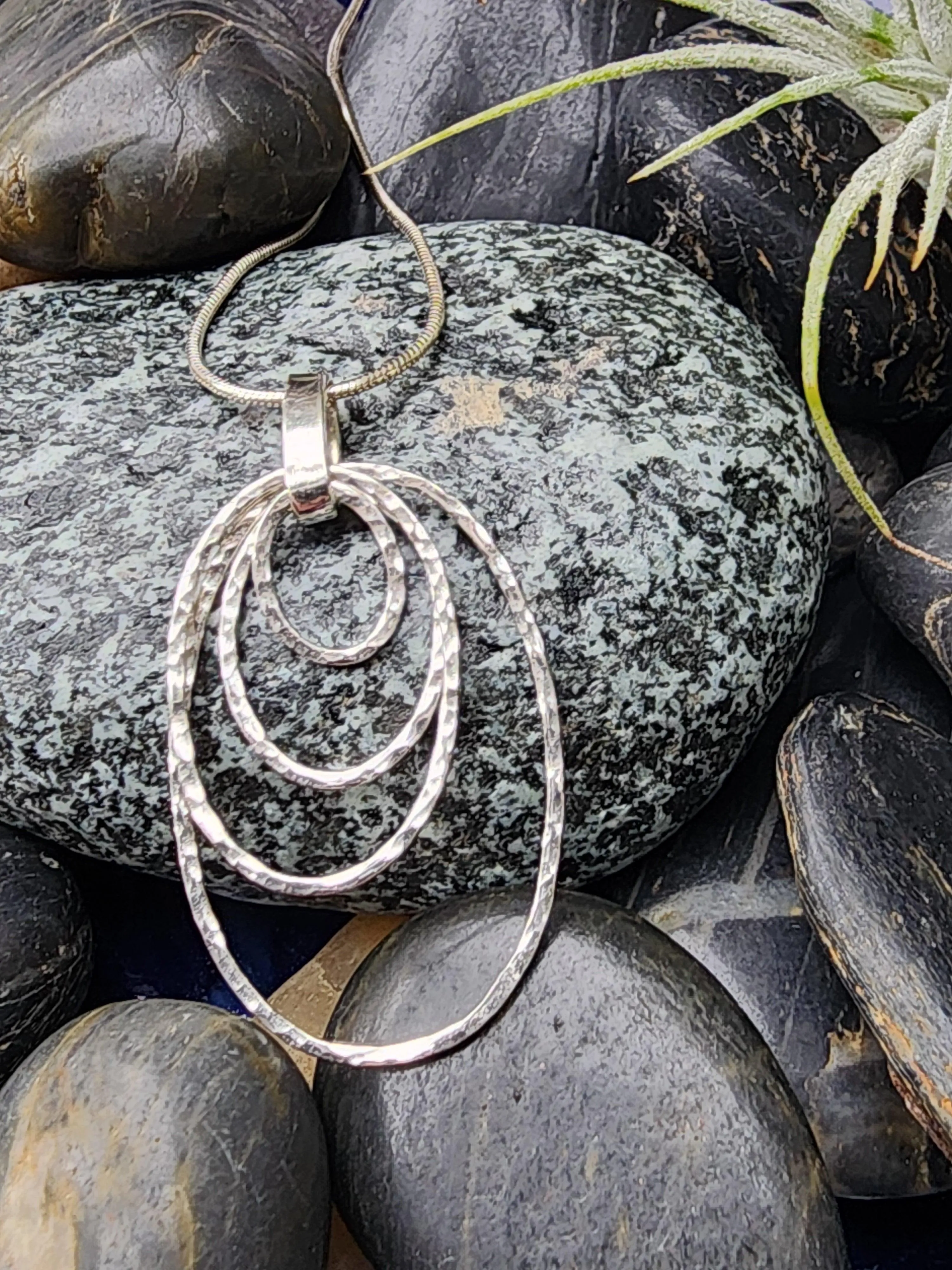 Multi Oval Link pendant Necklace