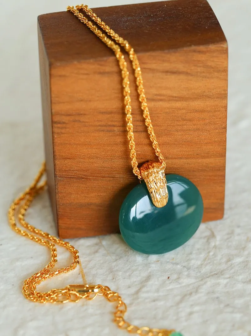 New Chinese Style Agate Peace Knot Pendant Necklace