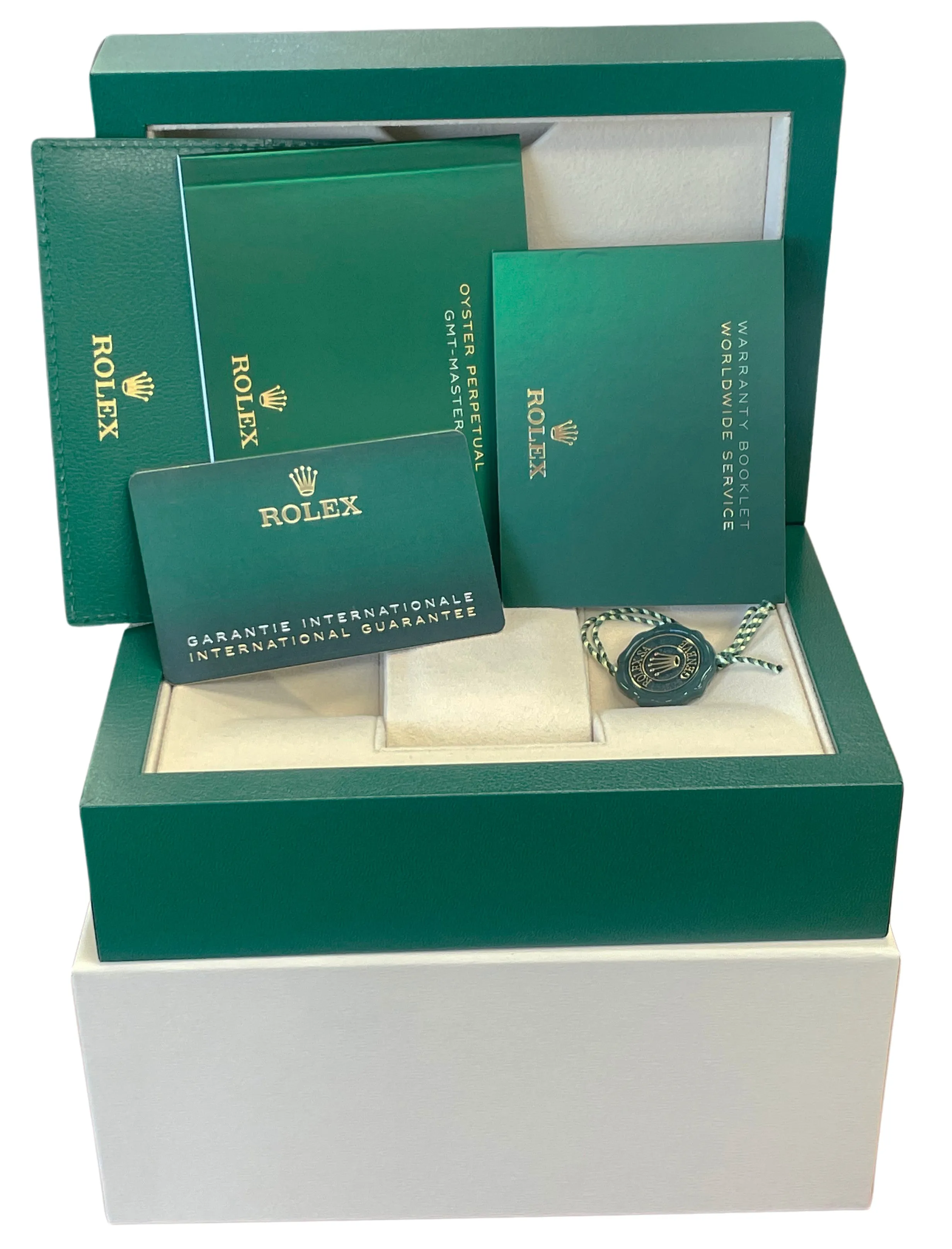 NEW PAPERS Rolex GMT-Master II Two-Tone 18K Gold ROOT-BEER 40mm 126711CHNR BOX