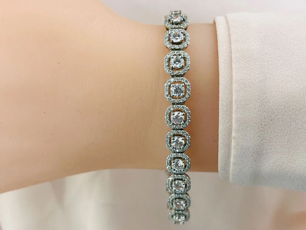 Octagon Red Carpet Diamond Bracelet with 6.80 ct.(finished) 1.1mm, 3.5mm
