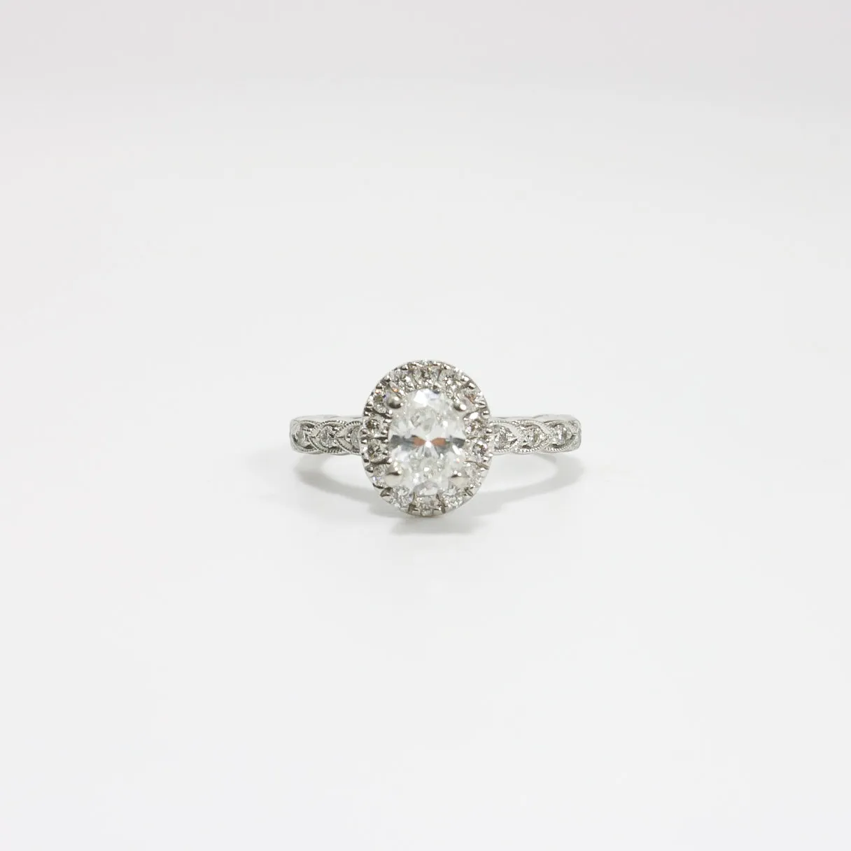 OVAL NATURAL DIAMOND ENGAGEMENT RING