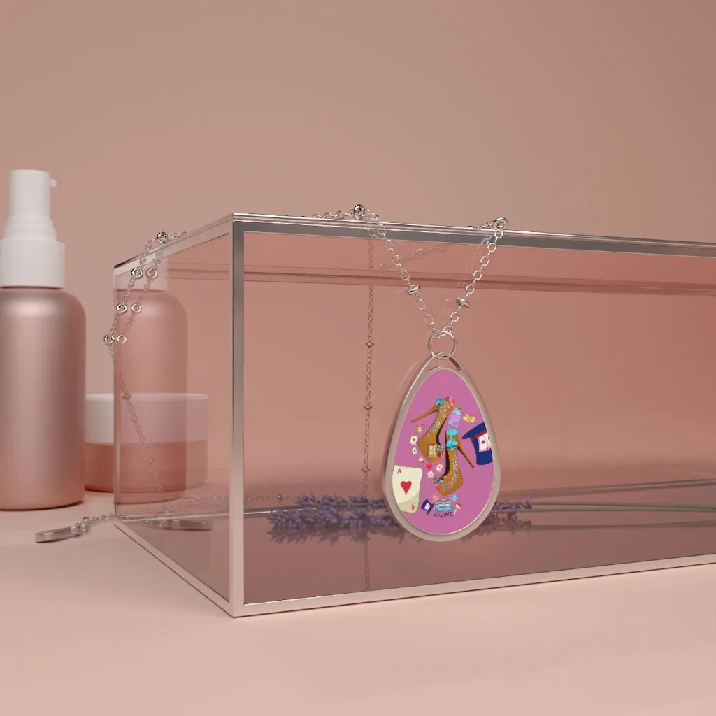 Oval Necklace 'Eat me drink me'