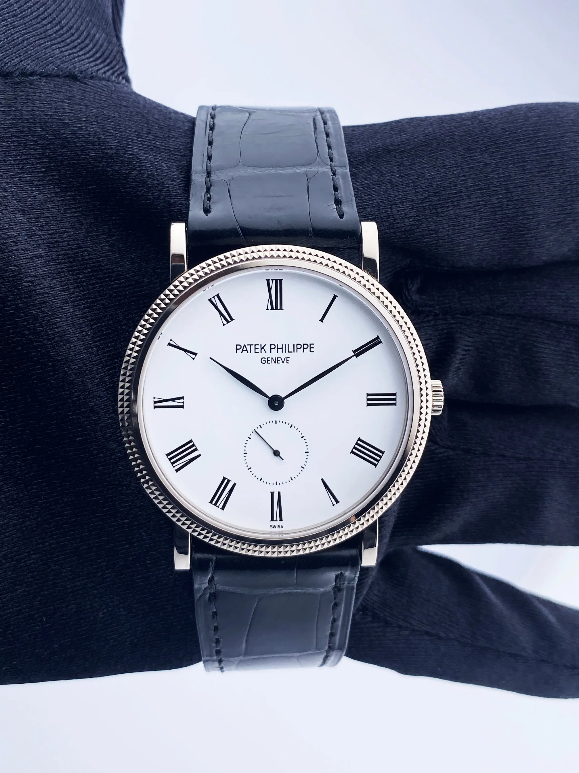 Patek Philippe Calatrava 5119G Mens Watch With Papers