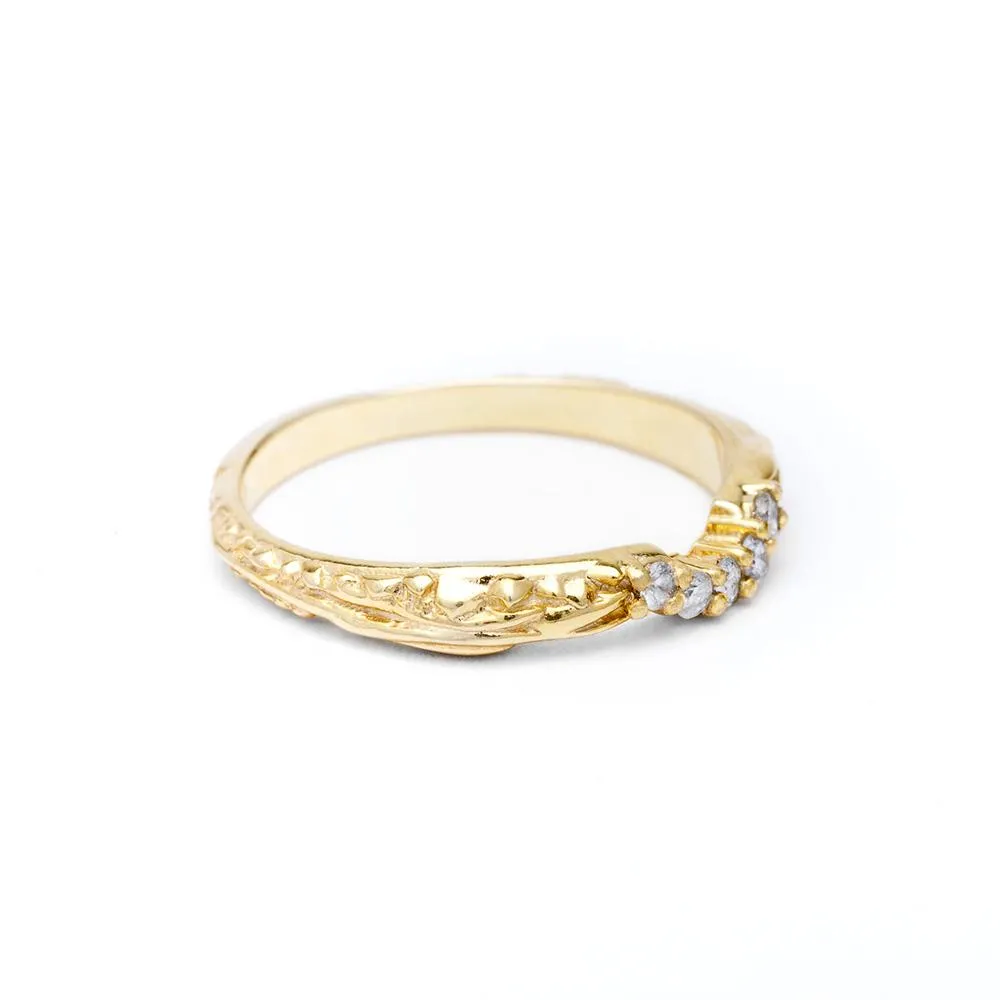 PAVE MATRIX CONTOUR BAND | 14K GOLD & MOISSANITE