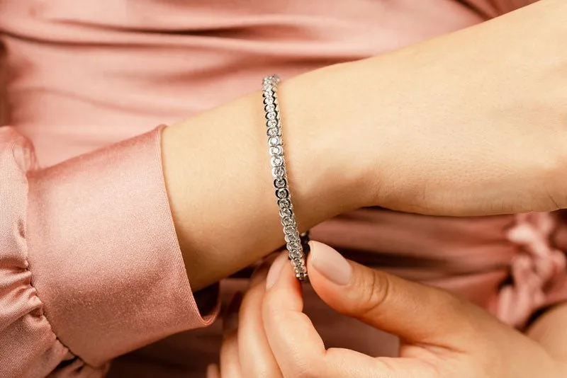 Pillow Bezel Set Lab-Grown Diamond Tennis Bracelet with 7.92 ct.(finished) 3.75mm