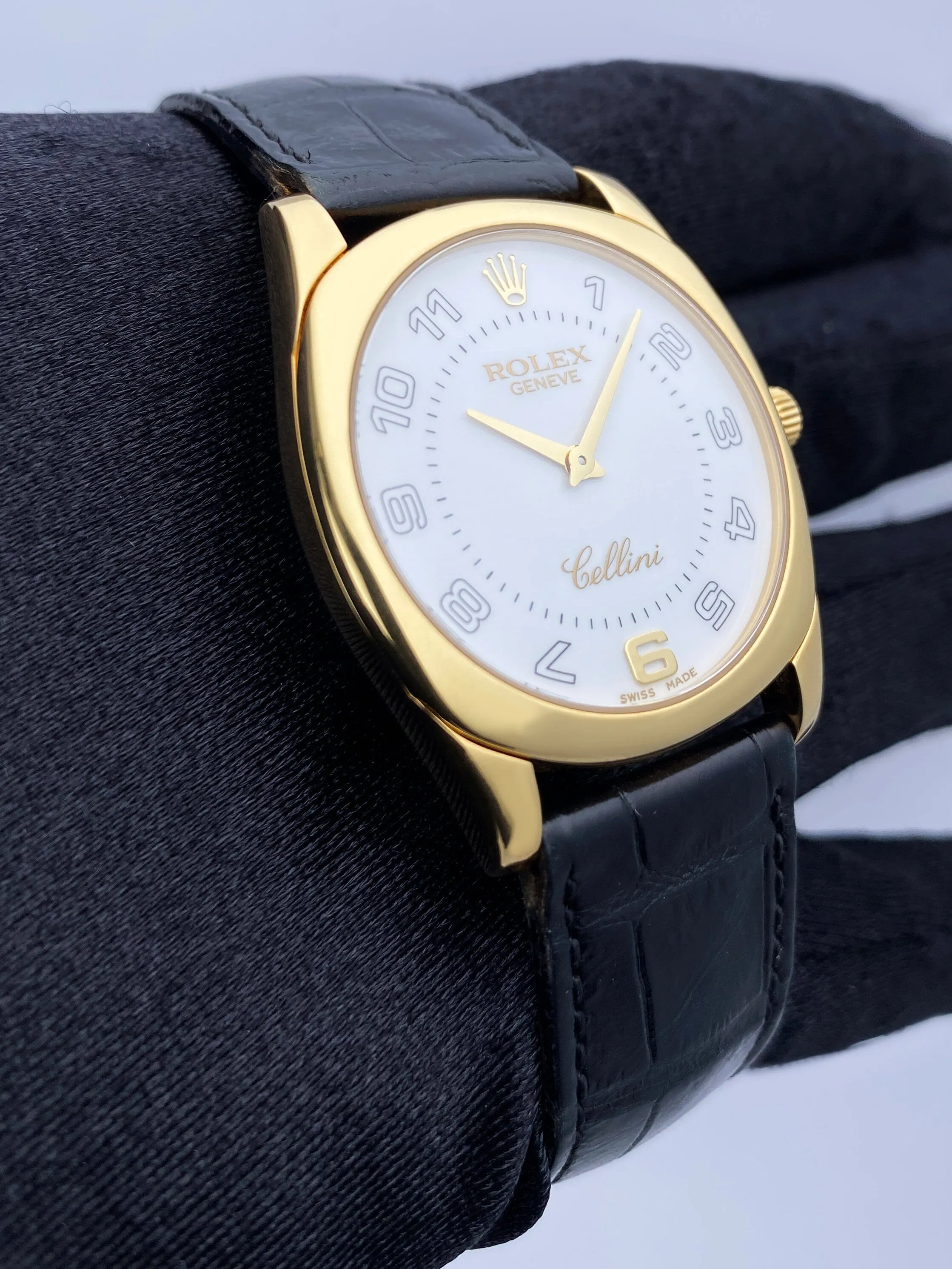 Rolex Cellini Danaos 4233/8 18K Yellow Gold Mens Watch Box Papers