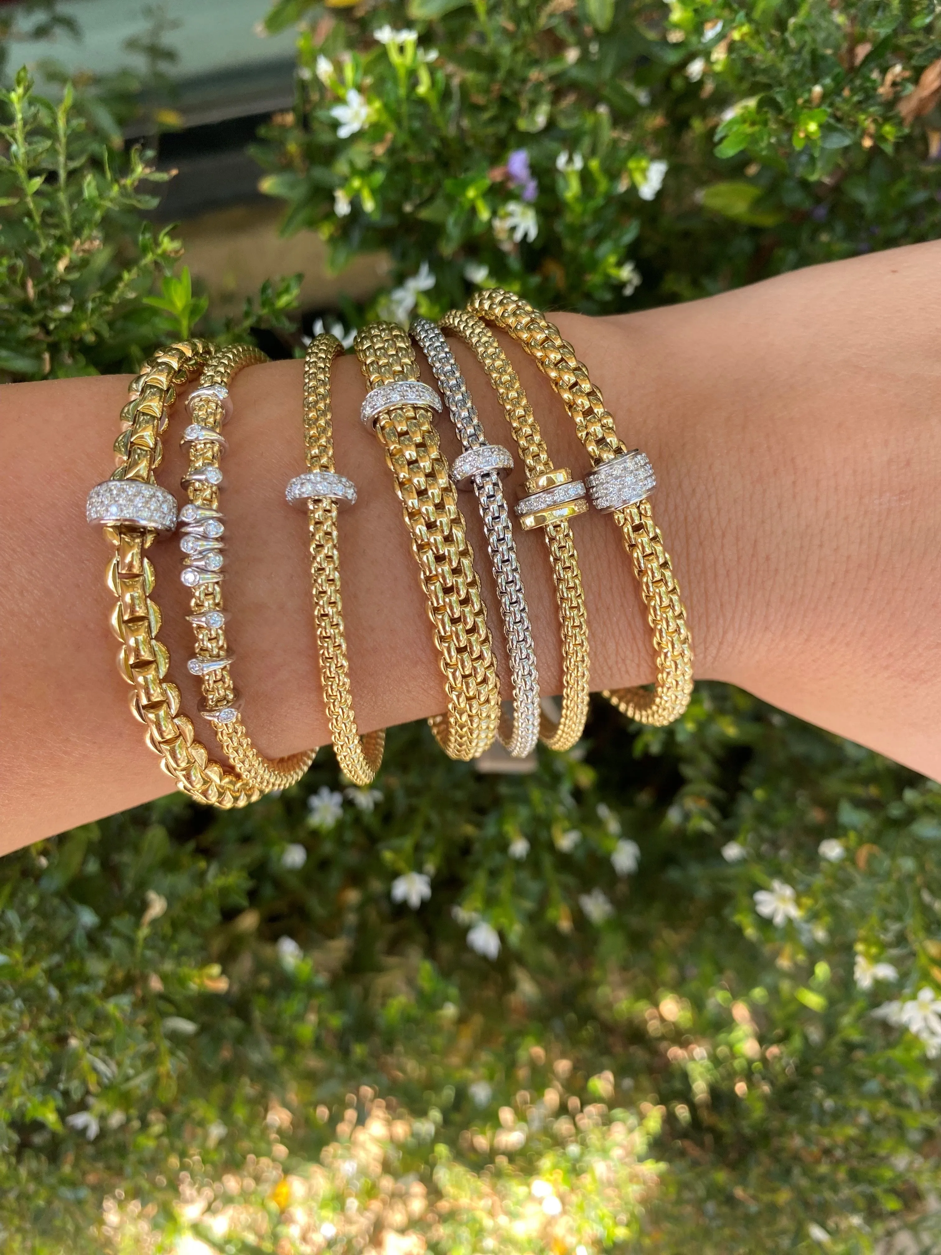 SOLO MEDIUM BRACELET WITH DIAMONDS