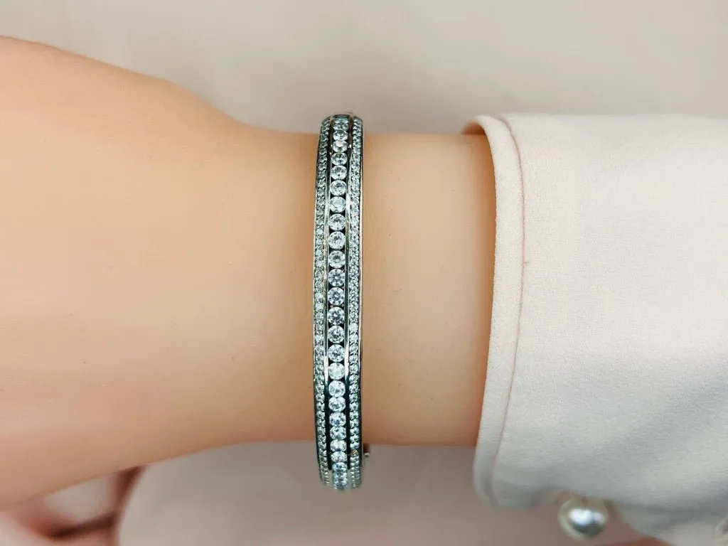 Three Row Channel And Prong Set Bangle Diamond  with 2.97 ct.(finished) 1.3mm, 2.4mm