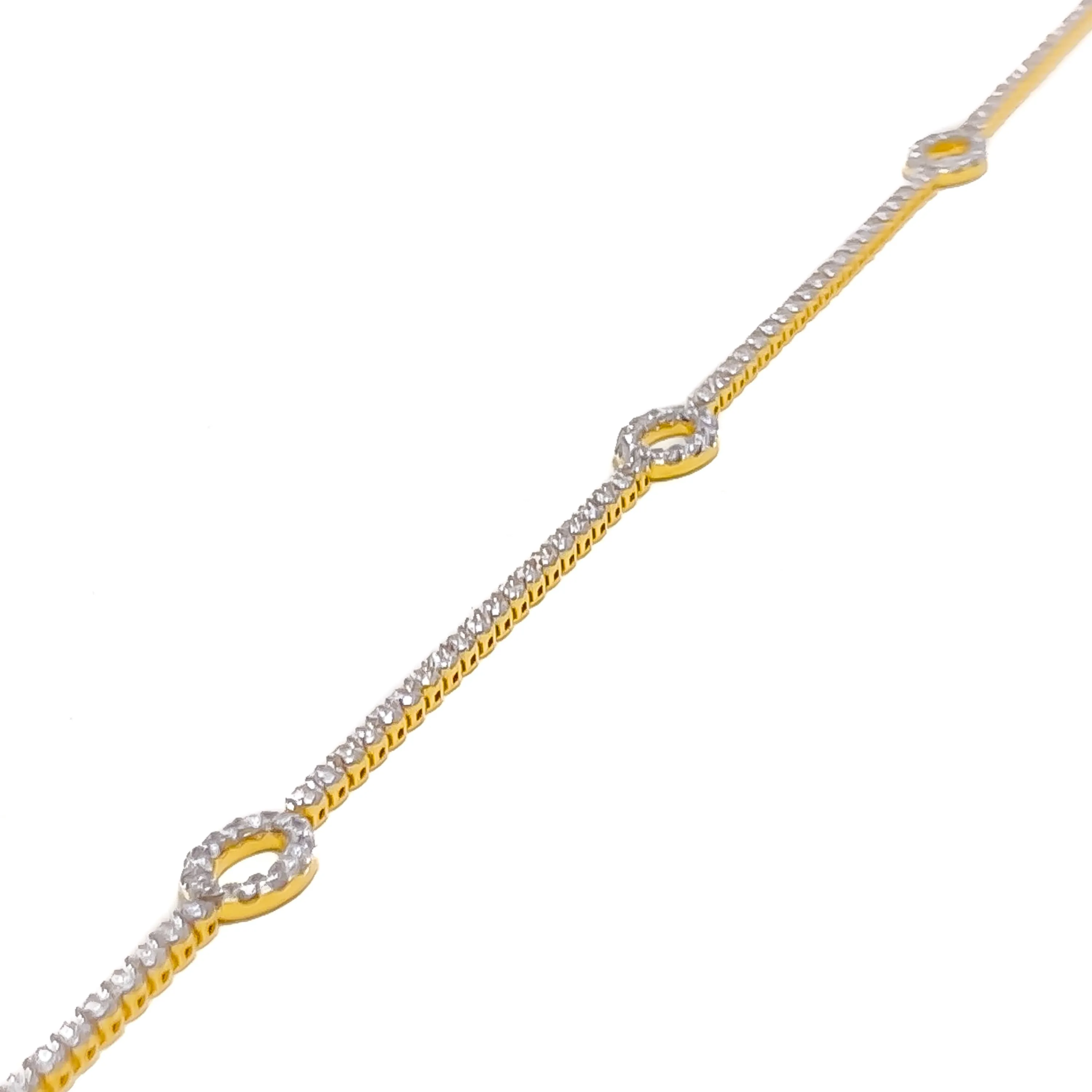 Trendy Open Oval Diamond   18k Gold Bracelet
