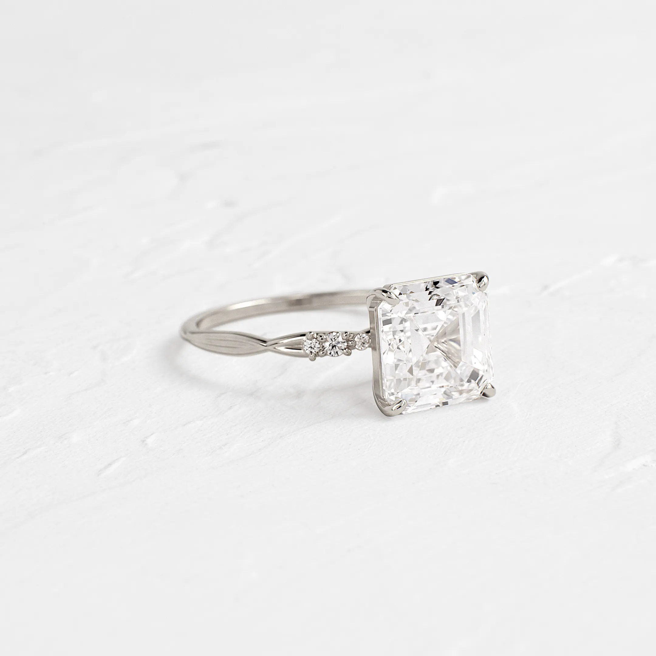 Trestle Ring, Asscher Cut