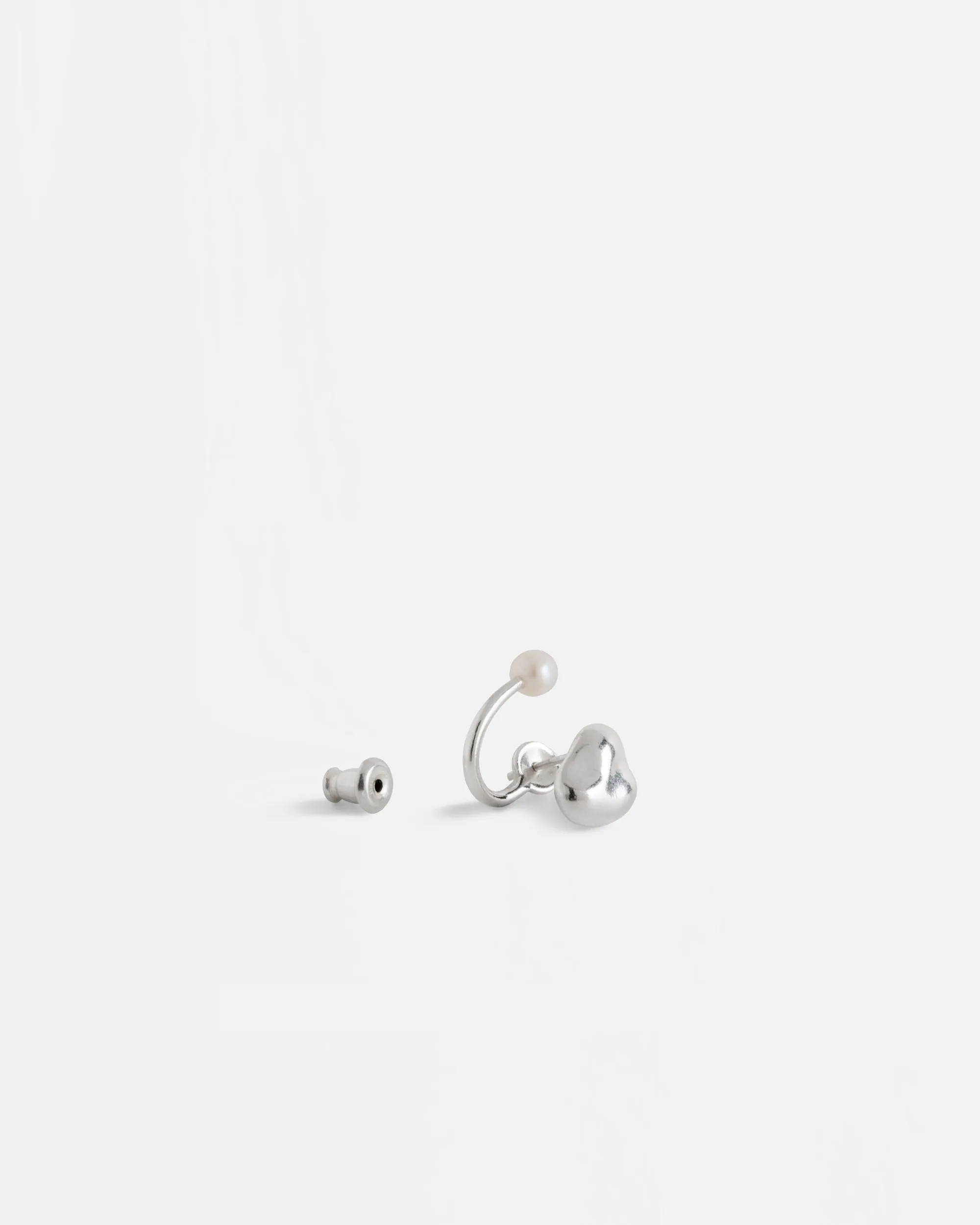 Twin Pearl Earring