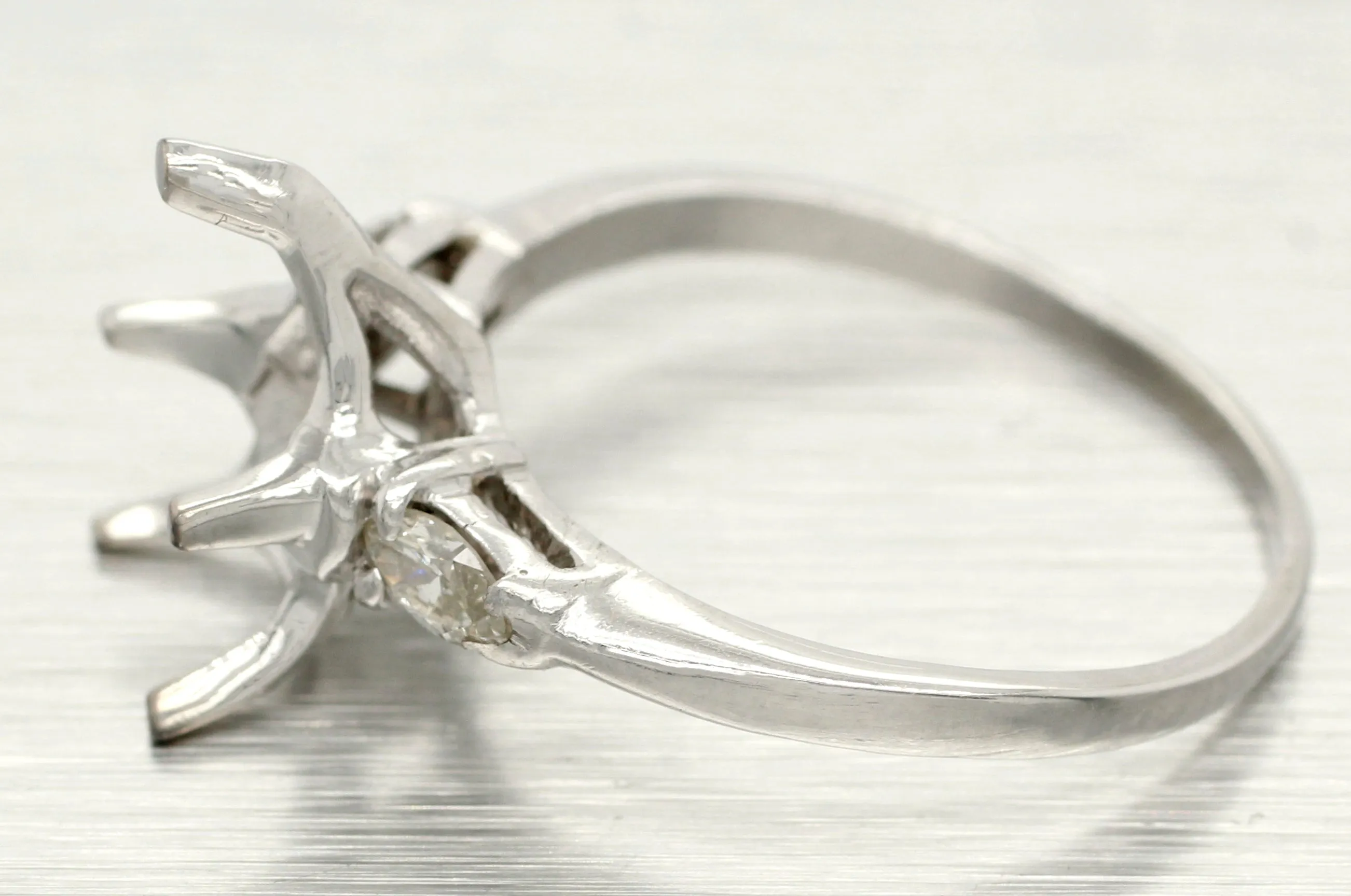 Vintage 1.75ct Pear Cut Engagement Ring Mounting - Platinum w/ 0.35ctw Diamonds