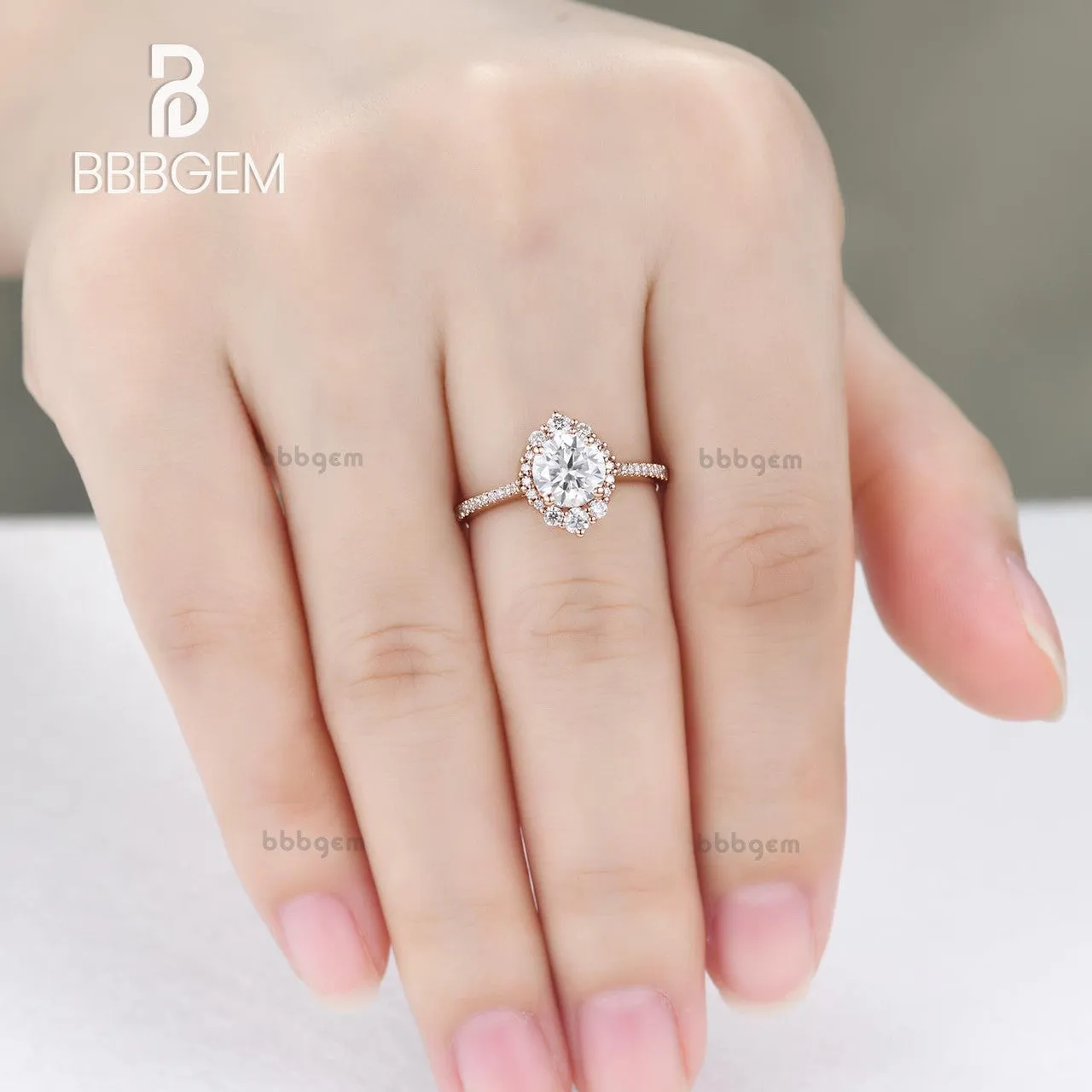 Vintage 1CT Round Cut Moissanite Engagement Ring Moissanite Halo Ring Rose Gold