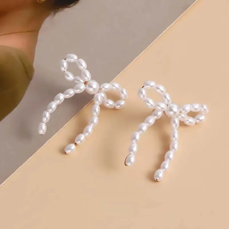 Wella Pearl Bowknot Stud Earrings